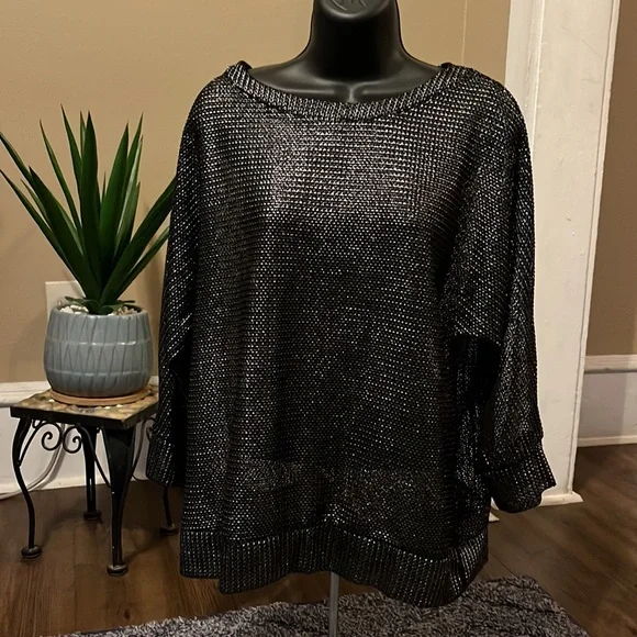 Ruby Rd. Woman’s Top - Picture 8 of 8